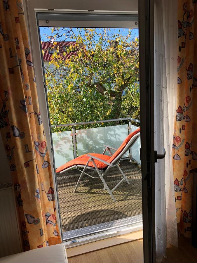 2 Zimmer Wohnung Mit Balkon - Naehe Messe Haar  Kültér fotó