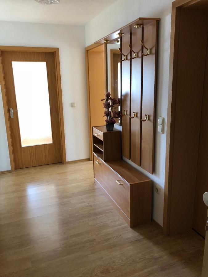 2 Zimmer Wohnung Mit Balkon - Naehe Messe Haar  Kültér fotó